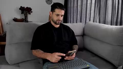 Snapshot of davevilboy chatting on 10/08/25, 03:20 Daves online show from 10/08/25, 03:20