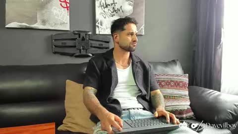 Snapshot of davevilboy chatting on 11/02/25, 02:52 Daves online show from 11/02/25, 02:52