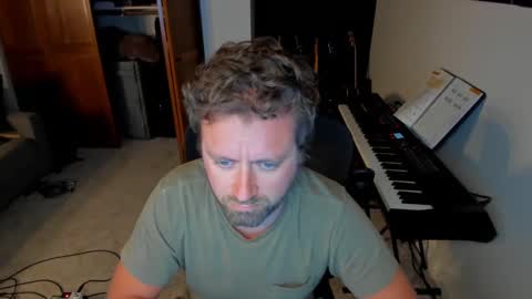 Snapshot of david20884 chatting on 09/15/25, 04:34 david20884 online show from 09/15/25, 04:34