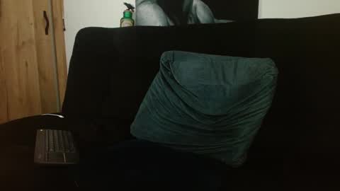 Twitter davidsanctum online show from 11/19/25, 10:10