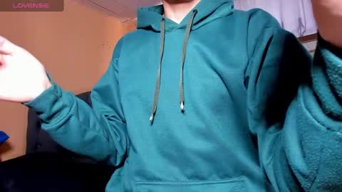 Snapshot of david_savage_ chatting on 03/10/25, 03:41 david online show from 03/10/25, 03:41