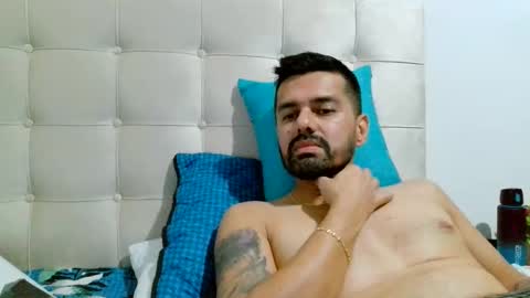 Snapshot of davidmedellin60 chatting on 11/01/25, 11:51 davidmedellin60 online show from 11/01/25, 11:51