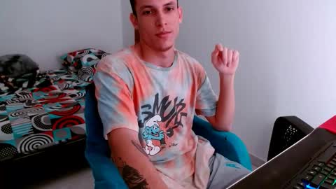 Snapshot of davidsalazar33 chatting on 09/25/25, 02:26 davidsalazar33 online show from 09/25/25, 02:26
