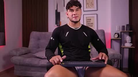 Davies brown    schedule 12pm to 5pm col time online show from 11/23/25, 06:52