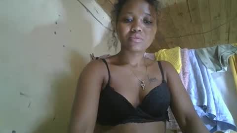 Snapshot of davila93 chatting on 11/17/25, 03:56 davila93 online show from 11/17/25, 03:56