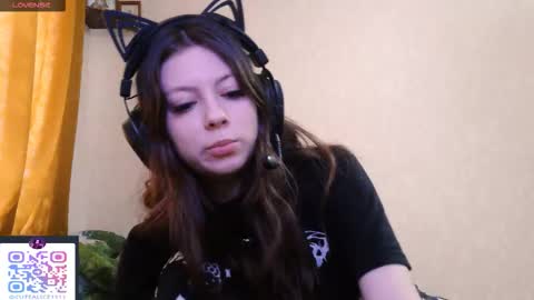 Snapshot of dawndollins chatting on 09/16/25, 07:42 Alice online show from 09/16/25, 07:42