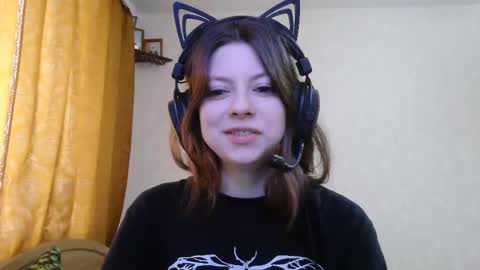 Snapshot of dawndollins chatting on 09/20/25, 07:20 Alice online show from 09/20/25, 07:20