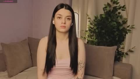 Snapshot of day_one_darling chatting on 11/01/25, 03:52 day_one_darling online show from 11/01/25, 03:52