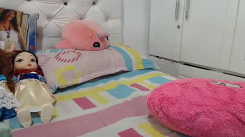 Snapshot of dayanats15 chatting on 12/11/24, 05:04 instagram catherin dayana reina online show from 12/11/24, 05:04