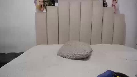 Snapshot of dayanats15 chatting on 10/16/25, 03:13 instagram catherin dayana reina online show from 10/16/25, 03:13