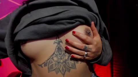 Snapshot of dayanporn chatting on 09/27/25, 05:23 dayanporn online show from 09/27/25, 05:23