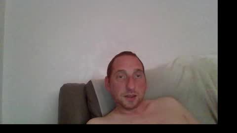 Snapshot of dazza2574 chatting on 10/10/25, 08:13 dazza2574 online show from 10/10/25, 08:13