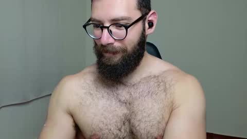 Snapshot of deanlek chatting on 10/28/25, 08:33 Dean online show from 10/28/25, 08:33