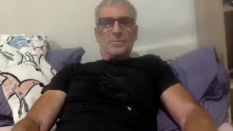 deanofflove221000 online show from 11/16/25, 05:51