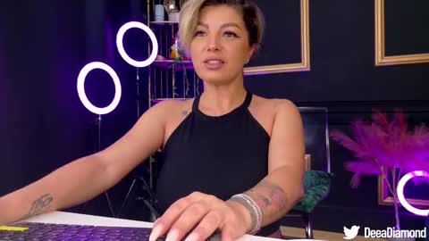 Snapshot of deeadiamond chatting on 03/09/25, 11:03 Deea online show from 03/09/25, 11:03