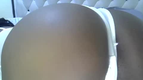 deechic_2 online show from 11/13/25, 07:46