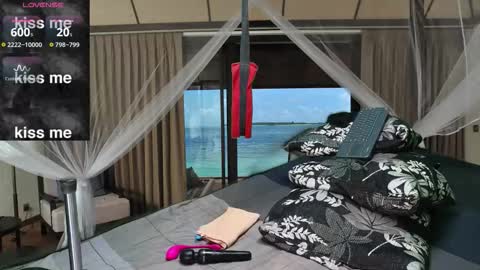 Snapshot of deeplyasian chatting on 10/27/25, 05:50 Deeply Asian style... Nice to meet you thumb up me please help us. online show from 10/27/25, 05:50