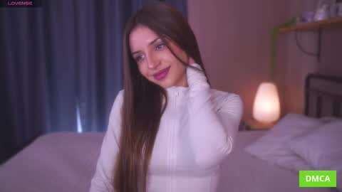 Eva online show from 11/19/25, 08:25