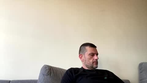 Defloy online show from 11/12/25, 08:15