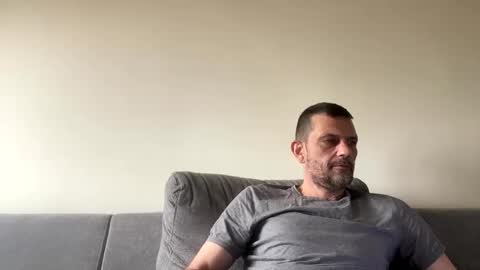 Defloy online show from 11/15/25, 09:39