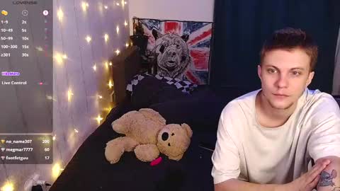 Snapshot of degradat1on chatting on 01/18/25, 01:40 degradat1on online show from 01/18/25, 01:40