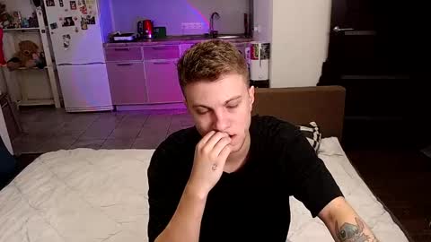 Snapshot of degradat1on chatting on 10/13/25, 11:10 degradat1on online show from 10/13/25, 11:10