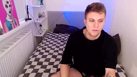 Snapshot of degradat1on chatting on 10/24/25, 10:11 degradat1on online show from 10/24/25, 10:11