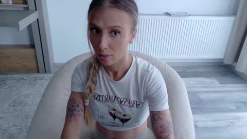 Di online show from 10/10/25, 10:14