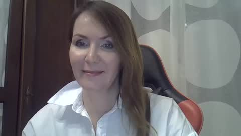 Snapshot of deina_forec6 chatting on 12/12/24, 10:42 deina_forec6 online show from 12/12/24, 10:42