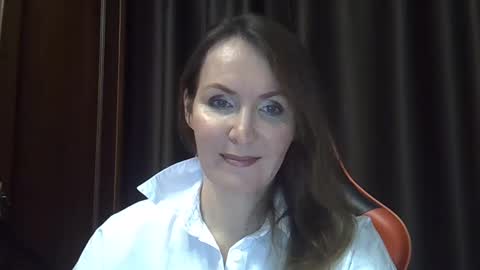 Snapshot of deina_forec6 chatting on 01/08/25, 09:55 deina_forec6 online show from 01/08/25, 09:55