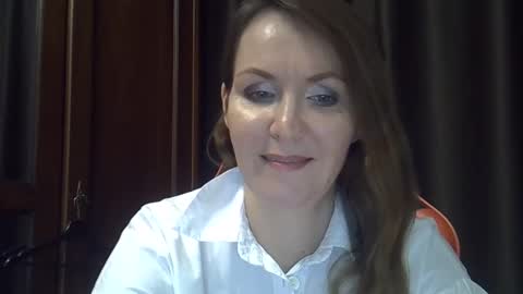 Snapshot of deina_forec6 chatting on 01/09/25, 09:47 deina_forec6 online show from 01/09/25, 09:47