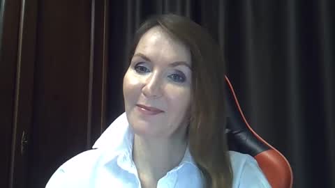 Snapshot of deina_forec6 chatting on 01/12/25, 07:42 deina_forec6 online show from 01/12/25, 07:42