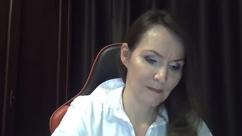 Snapshot of deina_forec6 chatting on 01/17/25, 10:45 deina_forec6 online show from 01/17/25, 10:45