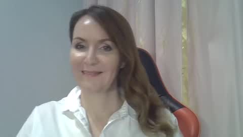 Snapshot of deina_forec6 chatting on 01/22/25, 09:54 deina_forec6 online show from 01/22/25, 09:54