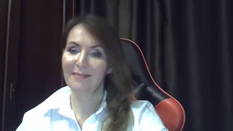 Snapshot of deina_forec6 chatting on 02/06/25, 10:10 deina_forec6 online show from 02/06/25, 10:10
