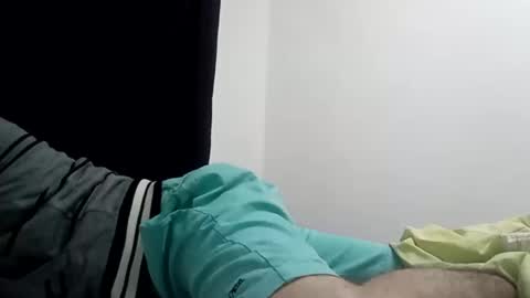 Snapshot of deivca chatting on 10/15/25, 04:12 Deiv online show from 10/15/25, 04:12