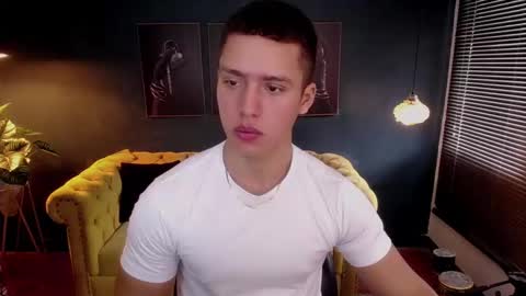 Snapshot of deivid_parker chatting on 10/10/25, 02:05 Deivid online show from 10/10/25, 02:05