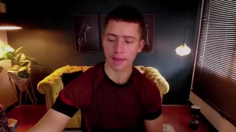 Snapshot of deivid_parker chatting on 10/14/25, 02:29 Deivid online show from 10/14/25, 02:29