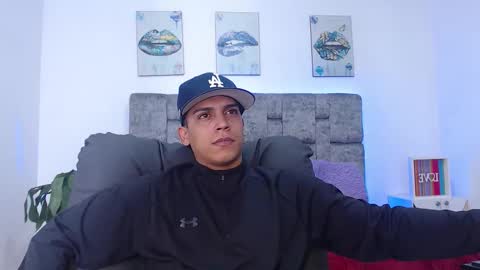 Snapshot of deivid_santoss chatting on 10/17/25, 04:37 Deivid online show from 10/17/25, 04:37