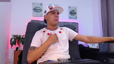 Snapshot of deivid_santoss chatting on 10/29/25, 02:14 Deivid online show from 10/29/25, 02:14