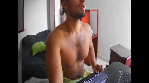 deividellobo online show from 11/27/25, 08:33