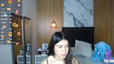 delilah_leone online show from 11/01/25, 12:29