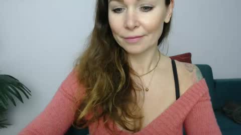 Snapshot of delilah_sweet chatting on 12/05/24, 03:06 delilah_sweet online show from 12/05/24, 03:06