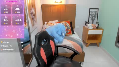 delilaquinn online show from 12/27/24, 01:22