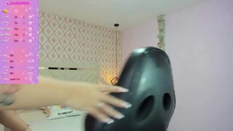 delilaquinn online show from 01/24/25, 07:18