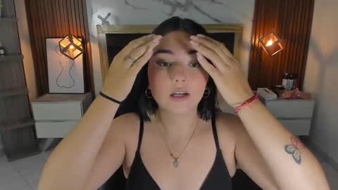 delilaquinn online show from 11/10/25, 12:15