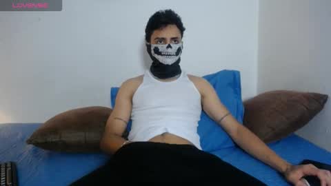 Demeter Salviati online show from 10/23/25, 02:22