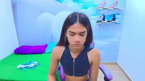 DEMI online show from 09/24/25, 11:24