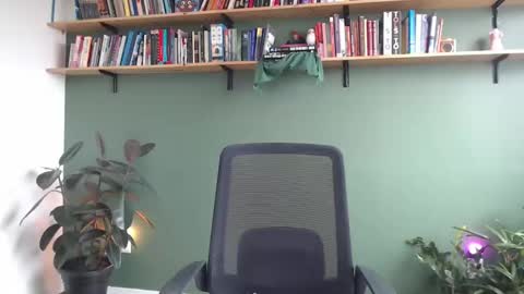 demmetria online show from 11/17/25, 06:24