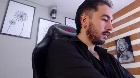 Demon Salvatore online show from 10/26/25, 01:11